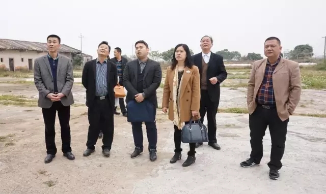 圖4考察山湖“美麗鄉村”建設項目.jpg